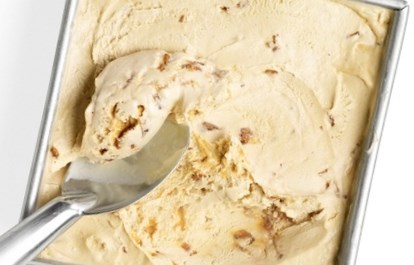Рецепт кленового мороженого с грильяжем и беконом