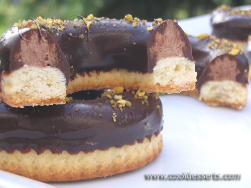      - Shortbread Cookies with Truffle Filling